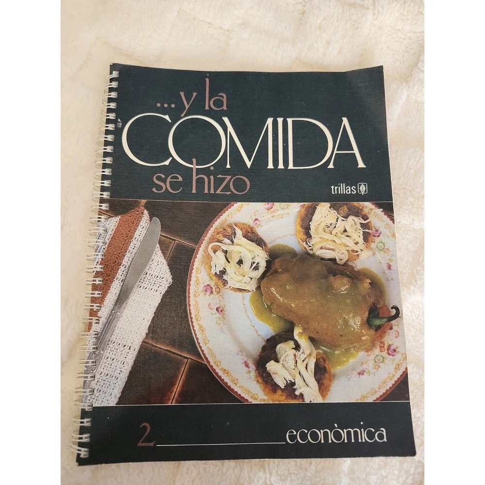 Y la comida se hizo Economica- Spiral-bound By Trillas